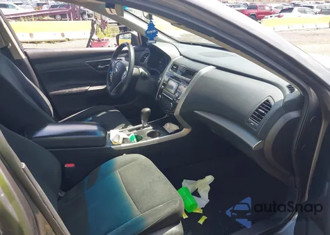 2015 Nissan Altima 2.5/2.5 S/2.5 Sl/2.5 Sv z USA, uszkodzony, nr VIN 1N4AL3AP6FC427530